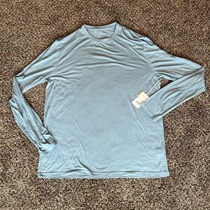 Men’s Free Fly light weight bamboo long sleeve T-shirt.